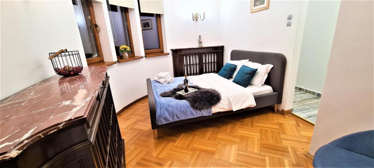 Central Arghezi University Square Leilighet Bucureşti Eksteriør bilde