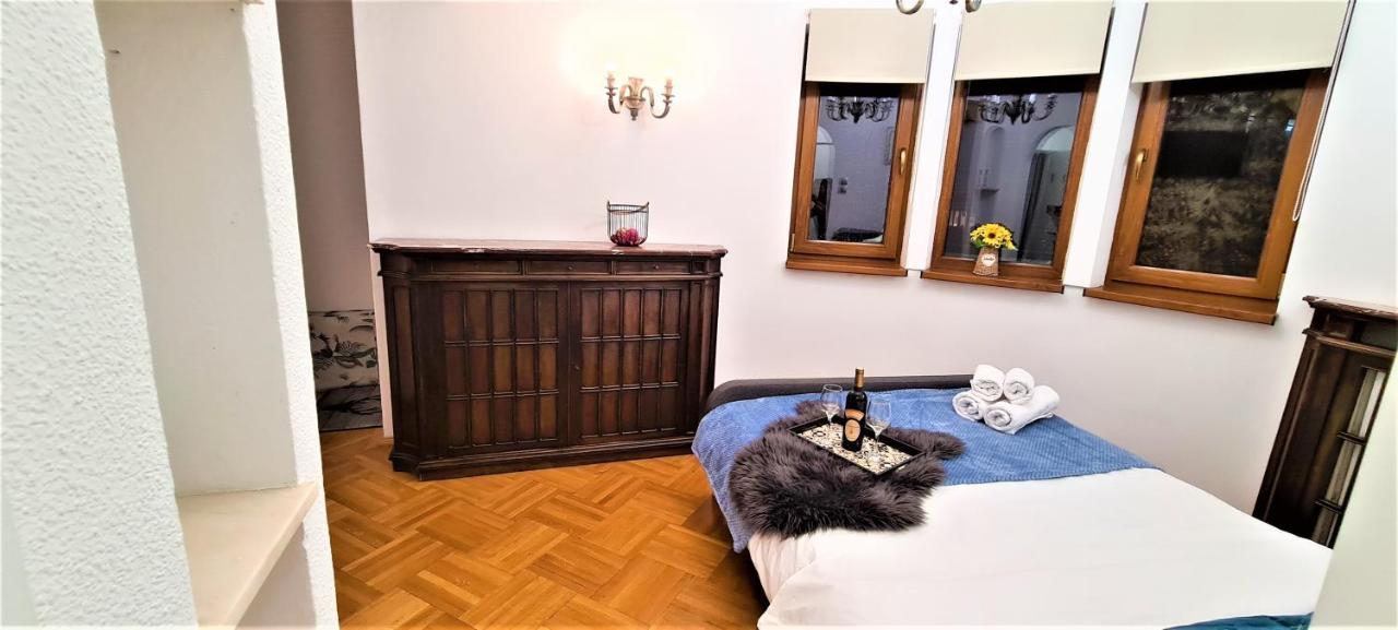 Central Arghezi University Square Leilighet Bucureşti Eksteriør bilde